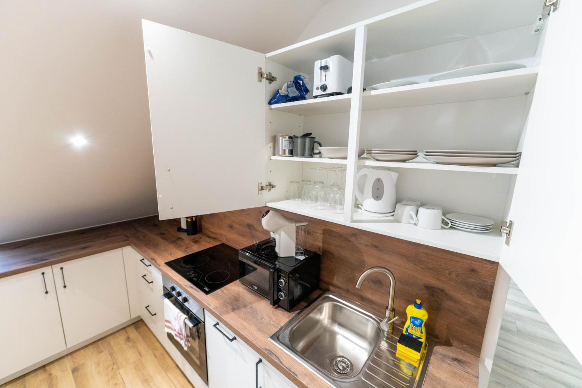 Appartement Golden Oasis Free Private Parking Ljubljana